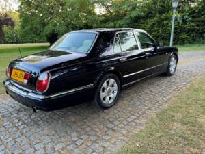 Image 13/25 of Bentley Arnage Red Label (2001)