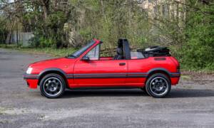 Immagine 2/39 di Peugeot 205 CTi (1991)