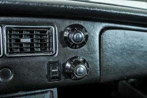 Bild 28/50 von MG MGB GT V8 (1976)
