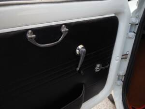 Image 24/50 of FIAT 500 F (1972)