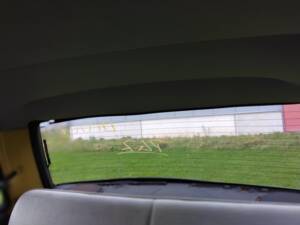 Bild 49/92 von Nissan Be-1 1.0 (1987)