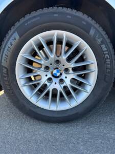 Bild 26/75 von BMW 540i (2001)