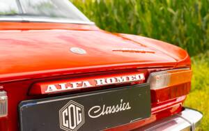 Image 23/53 of Alfa Romeo 2000 GT Veloce (1975)