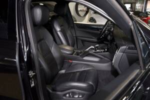 Bild 7/17 von Porsche Cayenne E-Hybrid (2018)