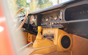Image 35/54 of Jaguar Type E 4.2 (1965)