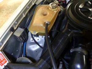 Bild 74/83 von Mercedes-Benz 300 D Turbodiesel (1983)