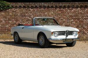 Image 13/50 of Alfa Romeo Giulia 1600 GTC (1966)