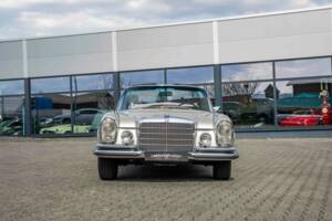 Image 3/30 of Mercedes-Benz 280 SE 3,5 (1969)