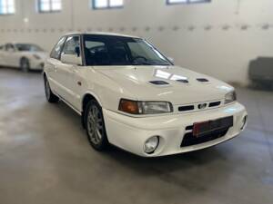 Imagen 1/8 de Mazda 323 GT-R (1992)