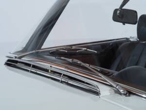Afbeelding 16/57 van Mercedes-Benz 280 SL (1969)