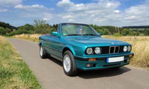 Immagine 7/21 di BMW 318i (1991)