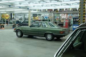 Image 7/50 de Mercedes-Benz 350 SLC (1973)