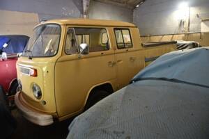 Image 18/23 of Volkswagen T2b Pickup Double Cabin (1978)
