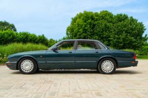 Imagen 4/50 de Jaguar XJ6 3.2 (1995)