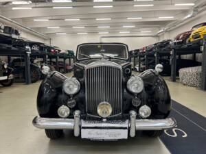 Image 2/32 de Bentley R-Type (1952)