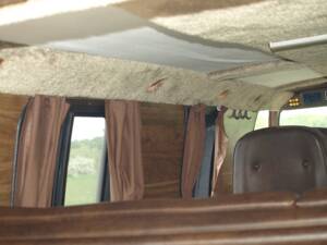 Immagine 114/143 di Dodge B 200 Sportsman (1978)