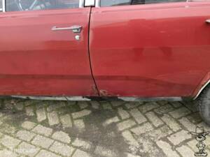 Immagine 17/39 di Plymouth Valiant 3.7 L (1968)