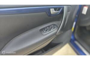 Bild 19/42 von Volvo V 70 2.5T (2005)