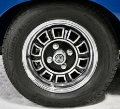 Afbeelding 40/50 van MG MGB GT V8 (1974)