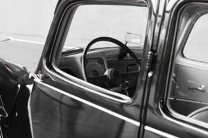 Image 16/50 of Citroën Traction Avant 11 BL (1953)