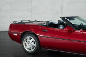 Imagen 45/50 de Chevrolet Corvette Convertible (1990)