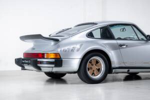 Afbeelding 22/44 van Porsche 911 Turbo 3.0 (1975)