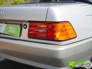 Imagen 21/37 de Mercedes-Benz 300 SL-24 (1992)