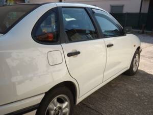 Bild 36/50 von SEAT Cordoba 1.6i (1994)