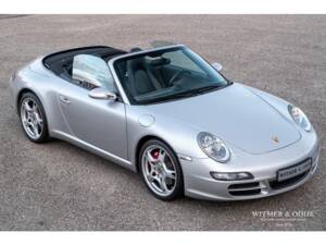 Bild 7/29 von Porsche 911 Carrera S (2005)