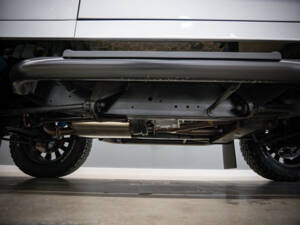 Bild 29/36 von Land Rover Defender 90 Works V8 &quot;70th Edition&quot; (2015)