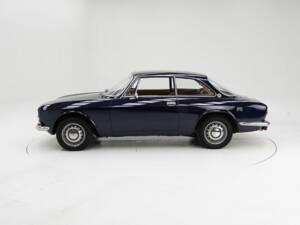Bild 8/15 von Alfa Romeo 1750 GT Veloce (1969)