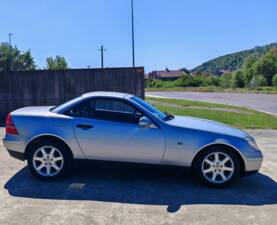 Bild 4/34 von Mercedes-Benz SLK 200 (1999)