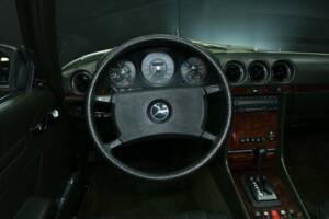 Imagen 13/50 de Mercedes-Benz 380 SL (1984)