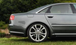 Bild 3/24 von Audi S8 V10 (2009)