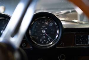 Image 22/27 of Alfa Romeo 1750 GT Veloce (1970)
