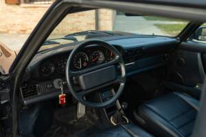 Bild 33/50 von Porsche 911 Carrera 3.2 (1989)