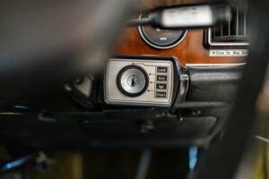 Image 46/50 de Jaguar XJ 6 C 4.2 (1975)