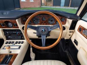 Bild 34/59 von Aston Martin V8 EFi Volante (1988)