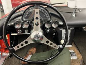 Image 19/41 of Chevrolet Corvette (1962)