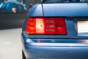 Image 11/35 of Mercedes-Benz SL 320 (1998)