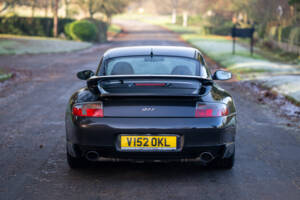 Afbeelding 5/10 van Porsche 911 Carrera 4 &quot;Millenium-Edition&quot; (2000)