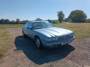 Immagine 18/21 di Jaguar XJ 6 4.0 Sovereign (1996)