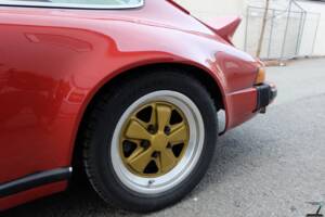 Bild 39/57 von Porsche 911 2.7 S (1975)