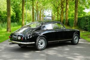 Image 8/33 de Lancia Aurelia B20 GT 2500 (1957)