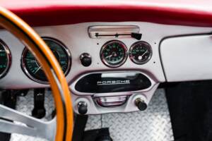 Image 32/48 of Porsche 356 C 1600 (1964)
