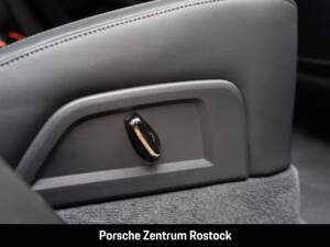 Imagen 22/35 de Porsche Cayenne Coupé E-Hybrid (1900)