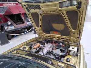 Bild 12/30 von BMW 635 CSi (1980)