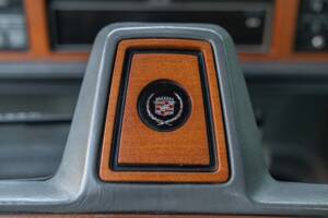 Immagine 45/50 di Cadillac Seville (1988)