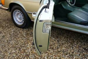 Imagen 43/50 de Mercedes-Benz 450 SL (1973)