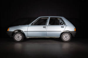 Immagine 2/33 di Peugeot 205 (1984)